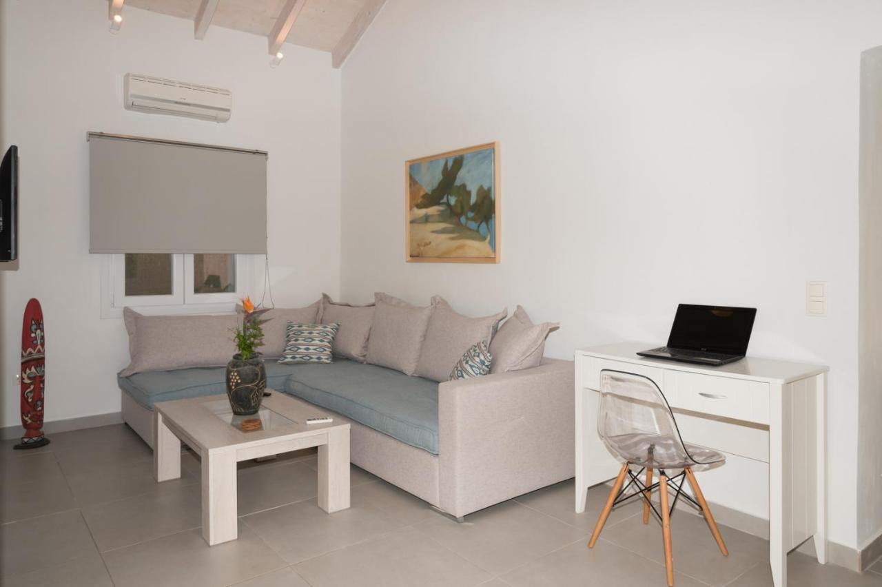 Dalas Beach House Almiros Beach Eksteriør billede