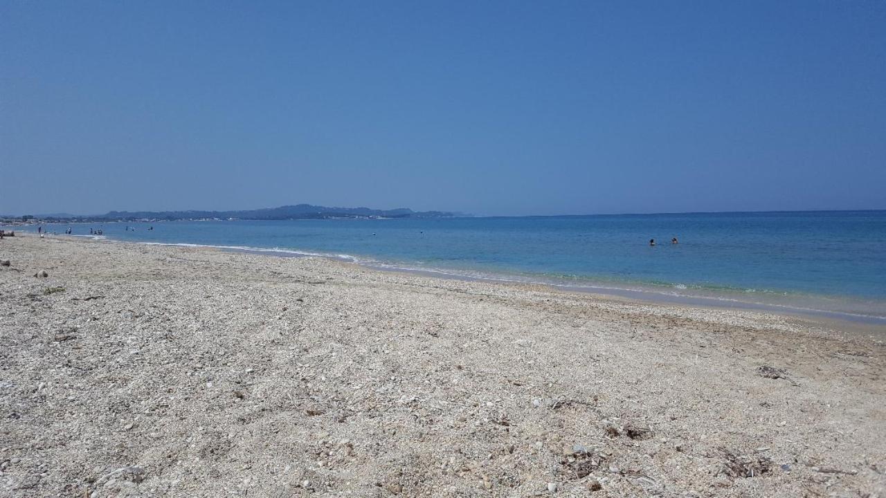 Dalas Beach House Almiros Beach Eksteriør billede