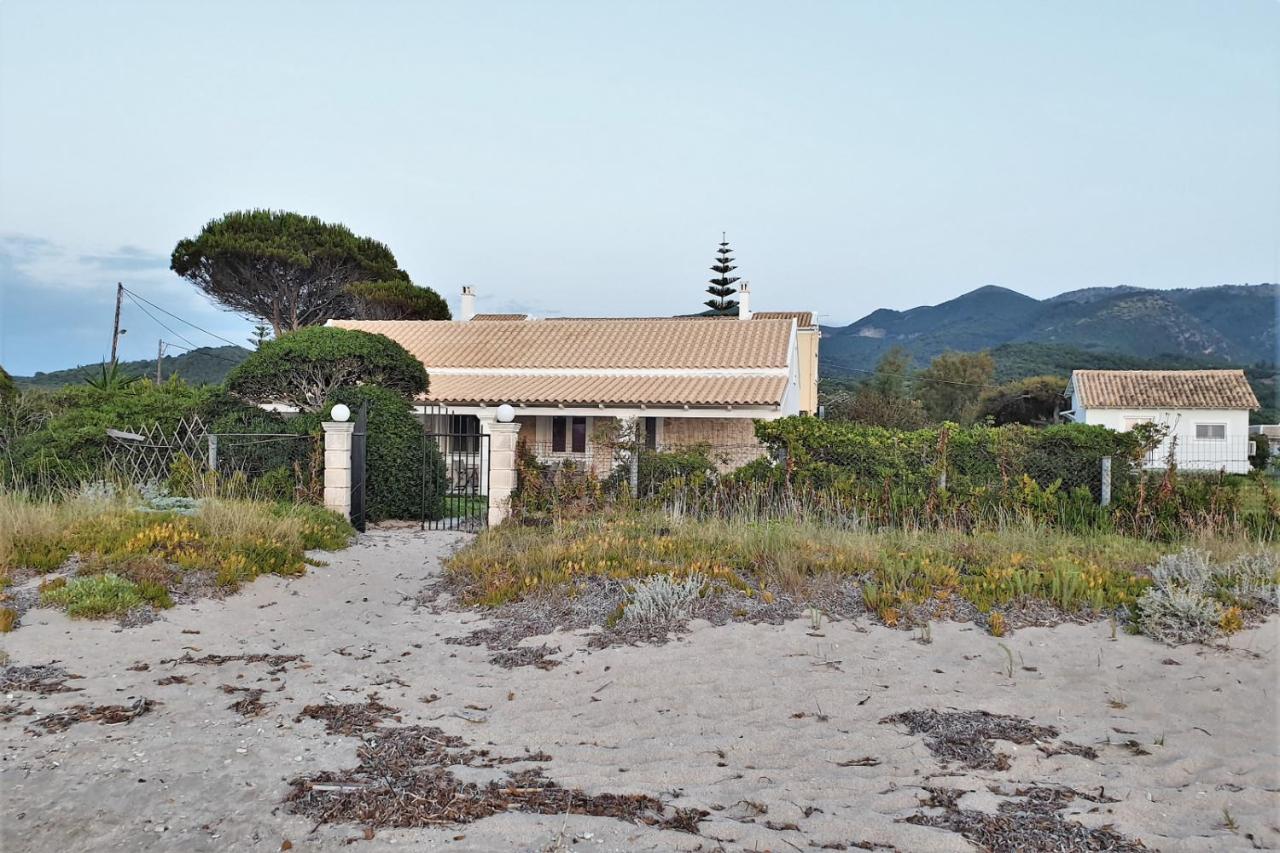 Dalas Beach House Almiros Beach Eksteriør billede