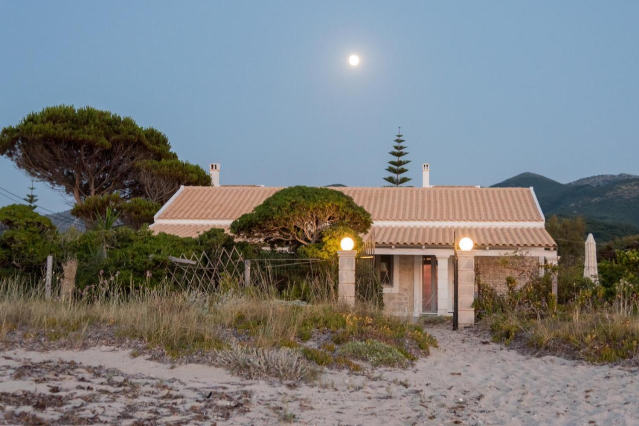 Dalas Beach House Almiros Beach Eksteriør billede